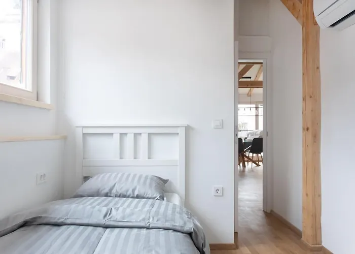 Appartement Bright & Spacious Loft In The Heart Of Old Town *